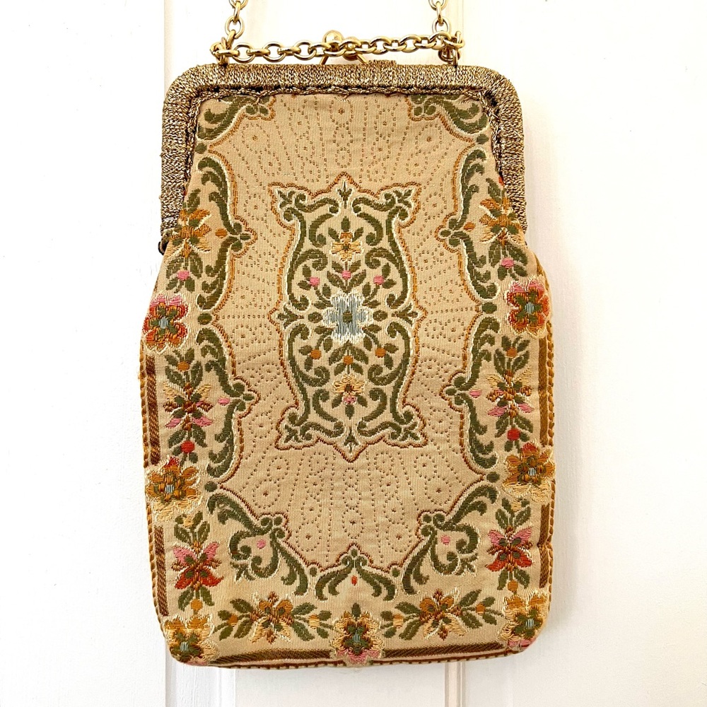 Vintage Purse Floral Embroidered Tapestry Chain-Link Strap